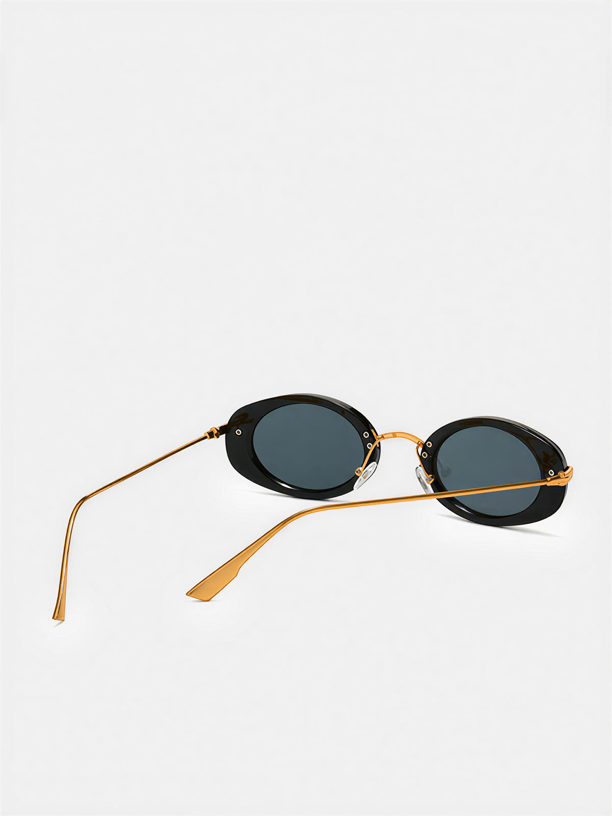 Oval Retro Frame Metal Temple Sunglasses